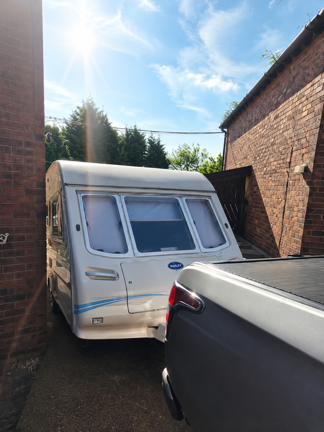 Tight access caravan movement